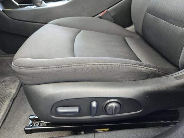 Used 2024 Summit White Chevrolet 1LT image 20