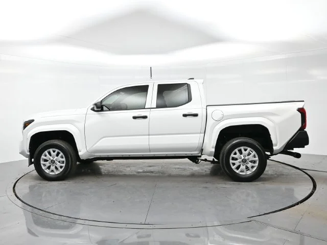 Used 2024 Ice Cap Toyota SR image 4