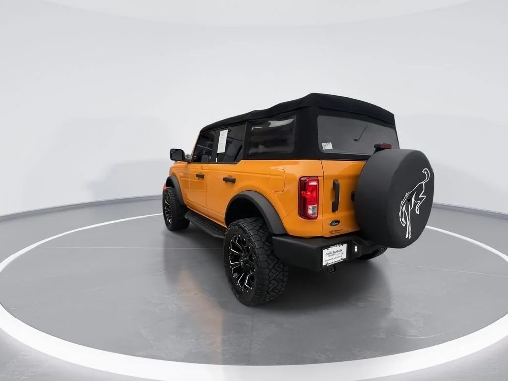 Used 2022 Orange Ford Base image 6