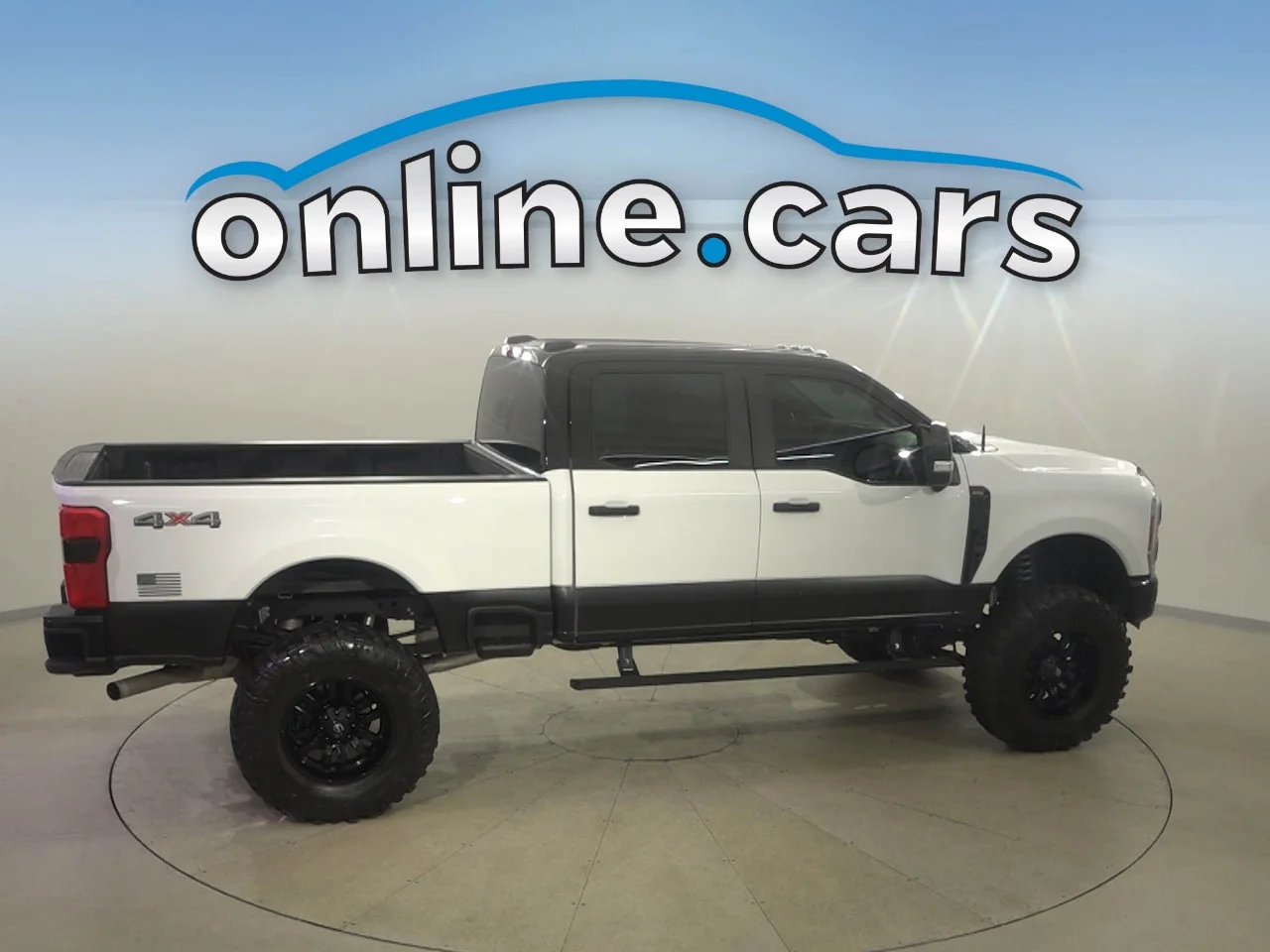 Used 2024 White Ford XL image 19