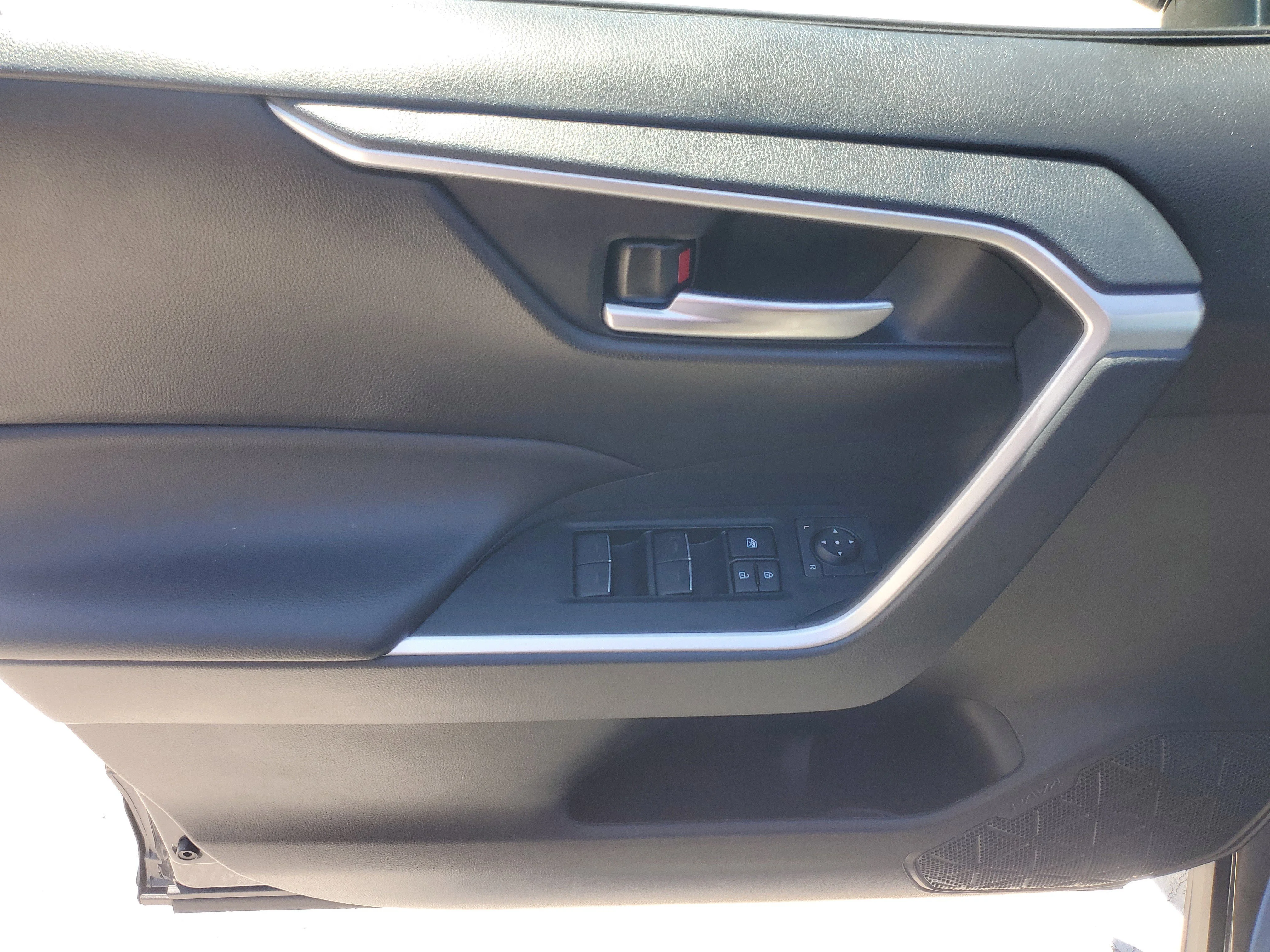 Certified Used 2025 Magnetic Gray Metallic Toyota XLE image 20