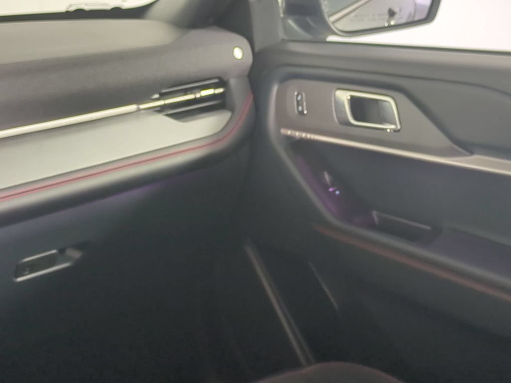 2025 Ford Explorer ST - Photo 21