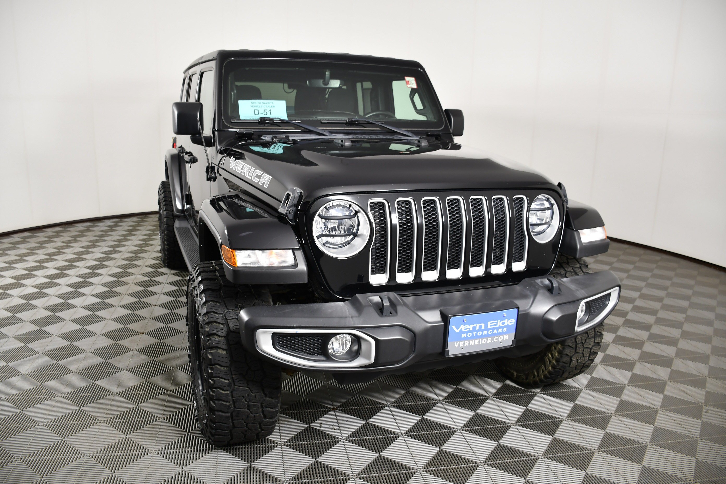 Used 2021 Black Clearcoat Jeep Unlimited Sahara image 3