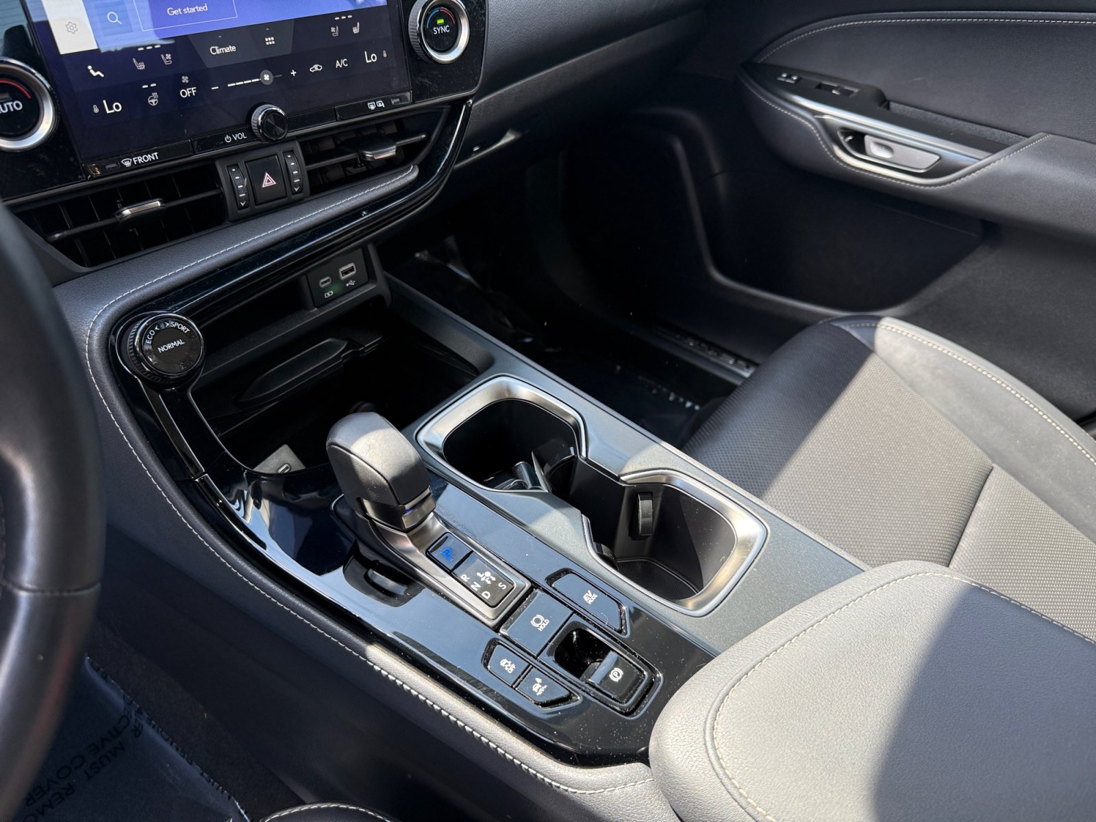 Used 2025 Grecian Water Lexus 350h Premium image 13