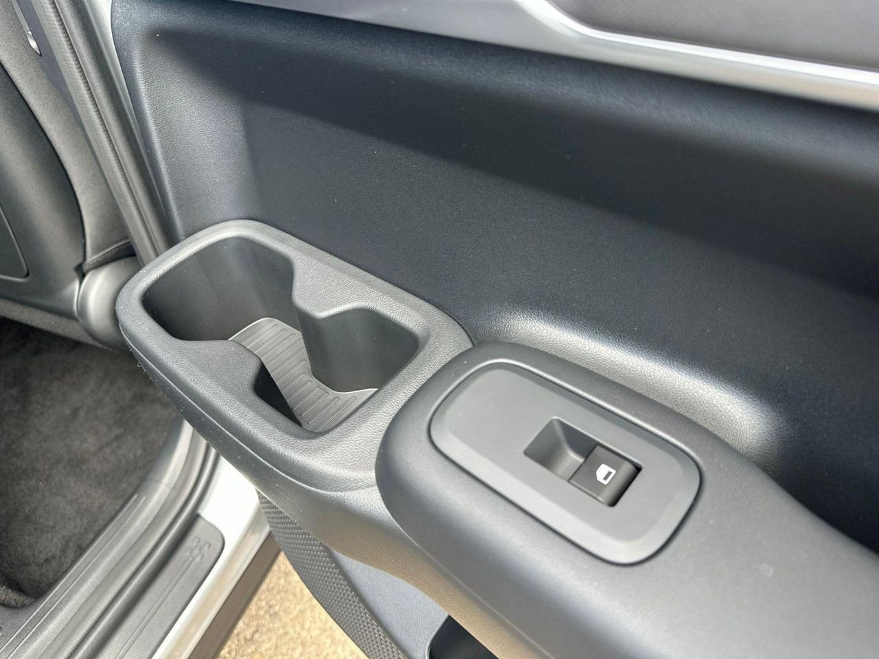 New 2026 Silver Hyundai SE AWD image 29