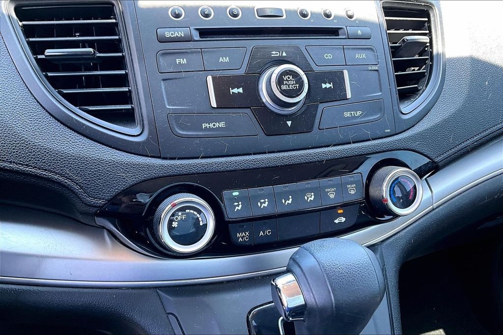 Used 2016 Silver Honda SE image 23