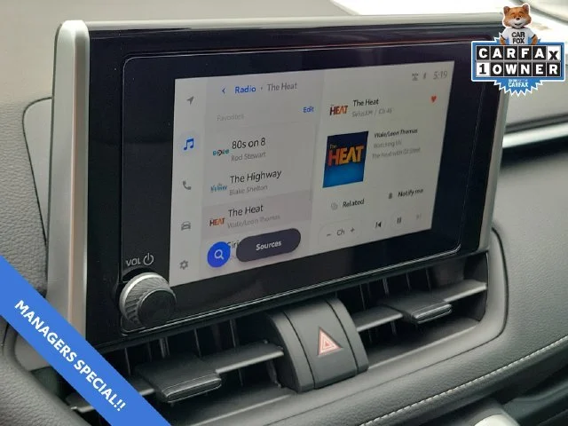2025 Toyota RAV4 XLE - Photo 28