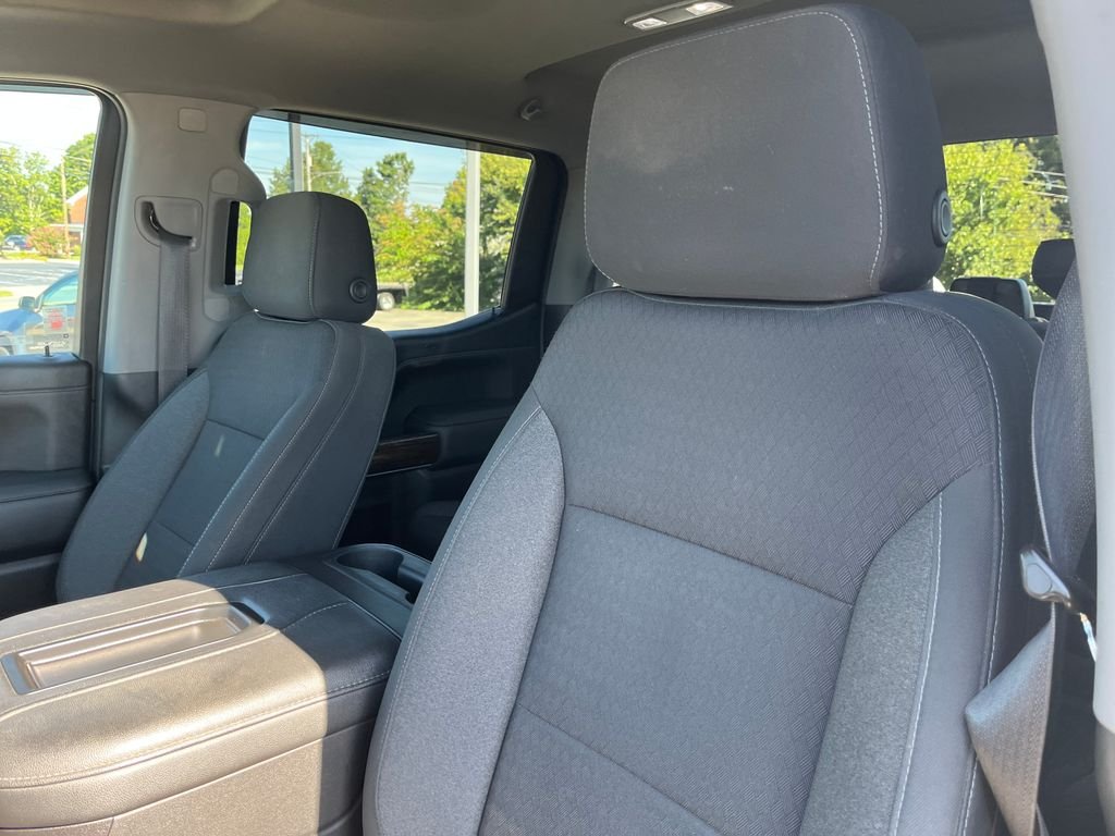Used 2021 White GMC Elevation image 13