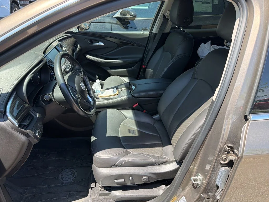 Used 2019 Bronze Alloy Metallic Buick Premium I image 6
