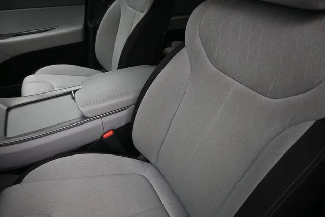 Used 2021 White Hyundai SEL image 16