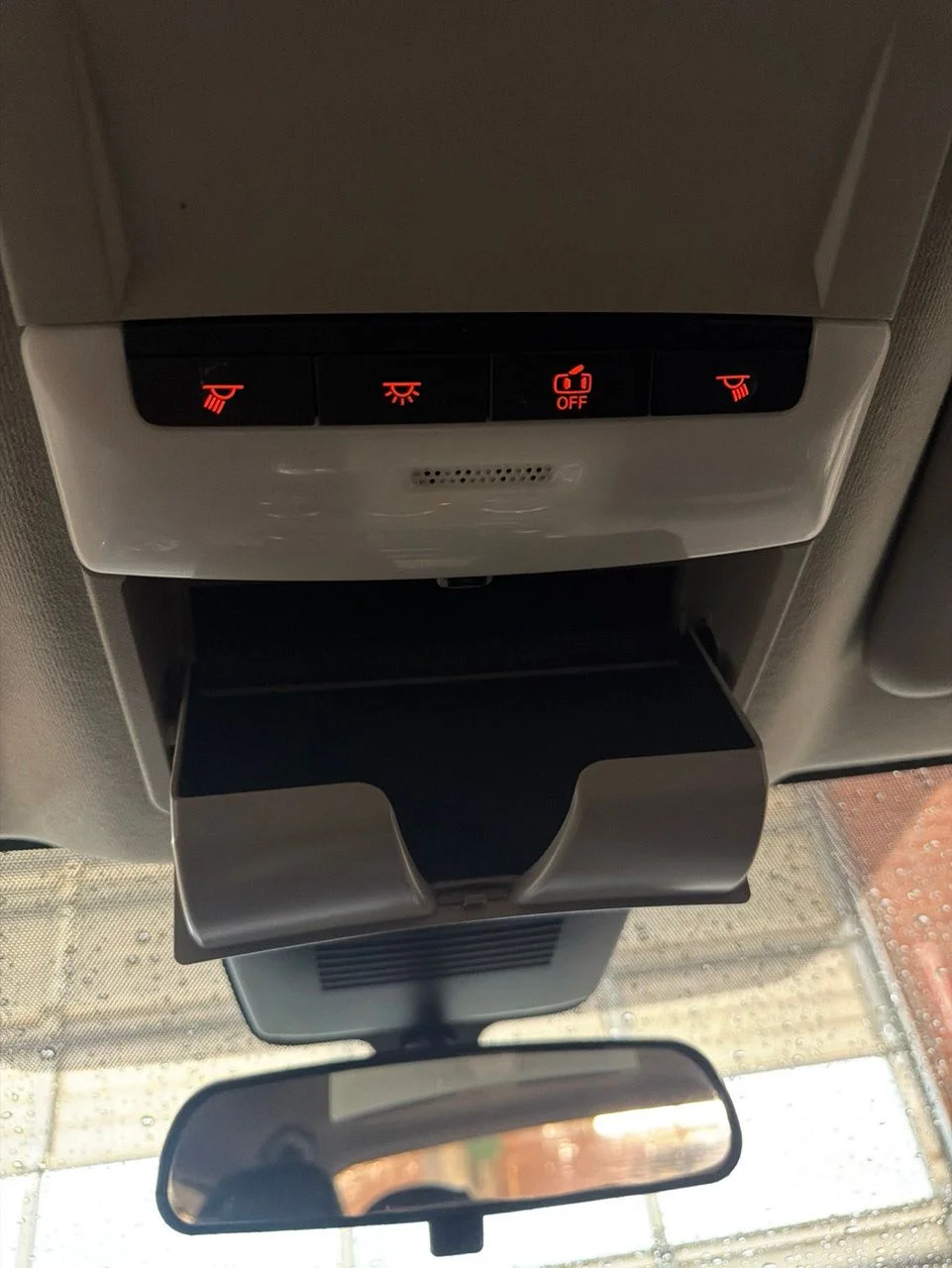 Used 2020 Black Nissan SR image 29