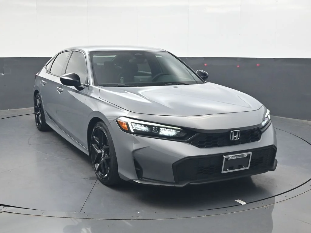 Certified Used 2025 Urban Gray Pearl Honda Sport image 2