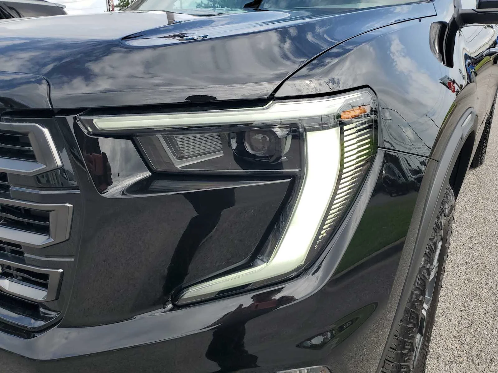 New 2026 Ebony Twilight Metallic GMC AT4 image 13