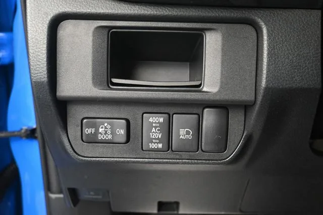 Used 2019 Voodoo Blue Toyota SR image 12