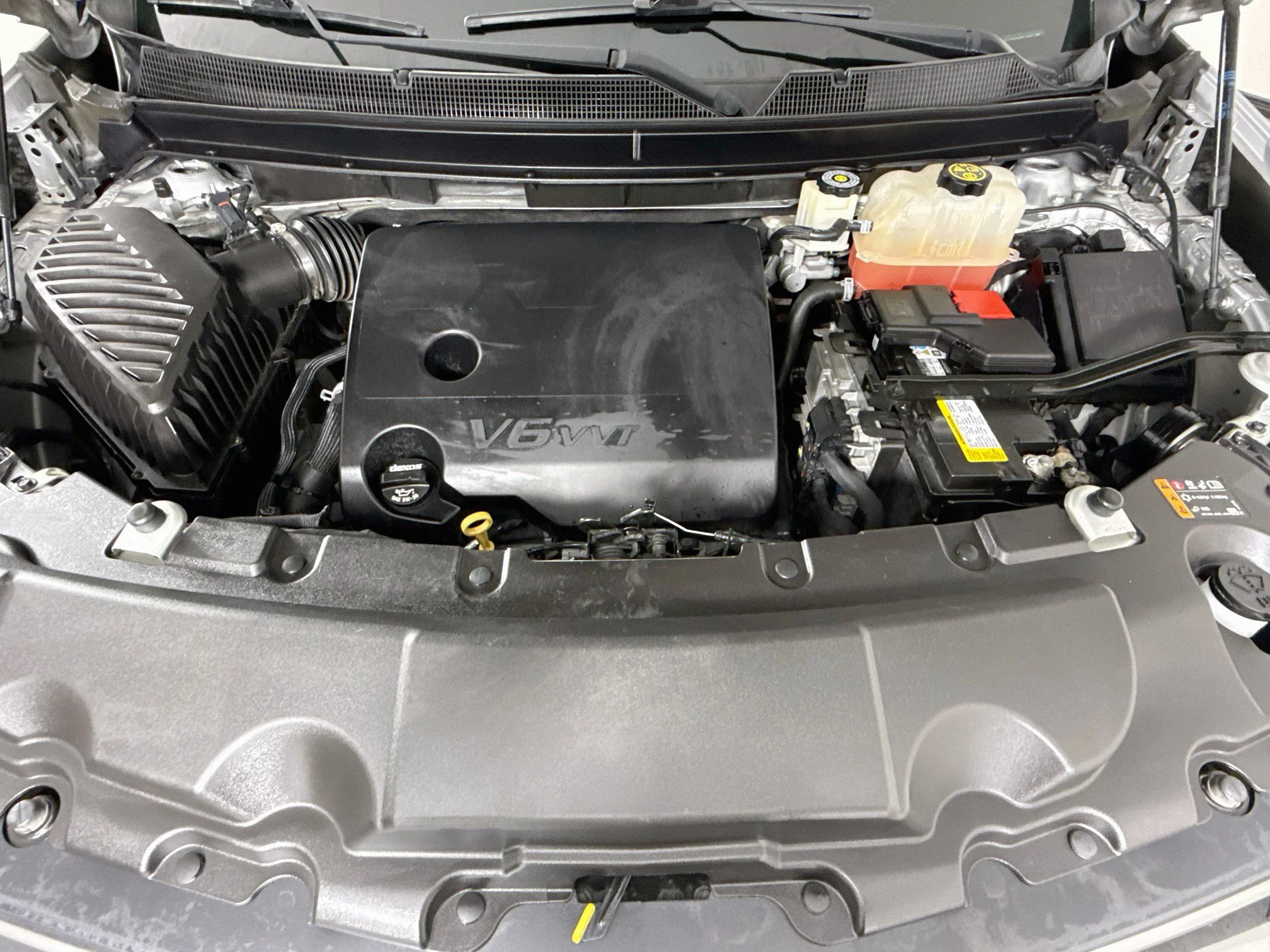 Used 2020 SILVER ICE METALLIC Chevrolet Premier image 34