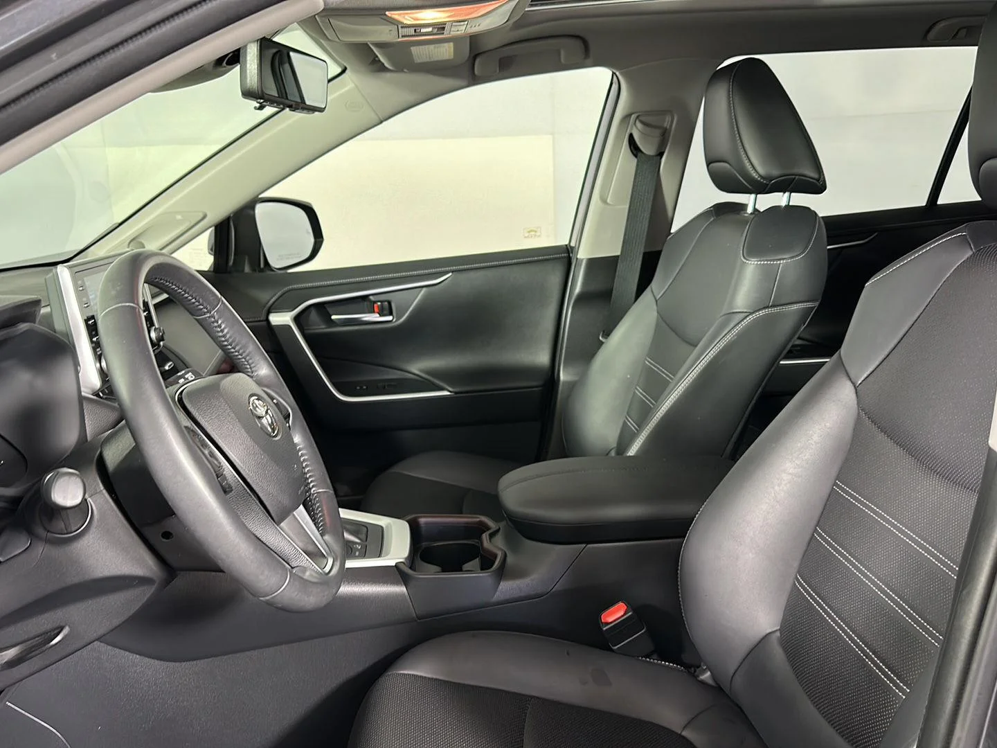 Used 2019 Magnetic Gray Metallic Toyota Limited image 6