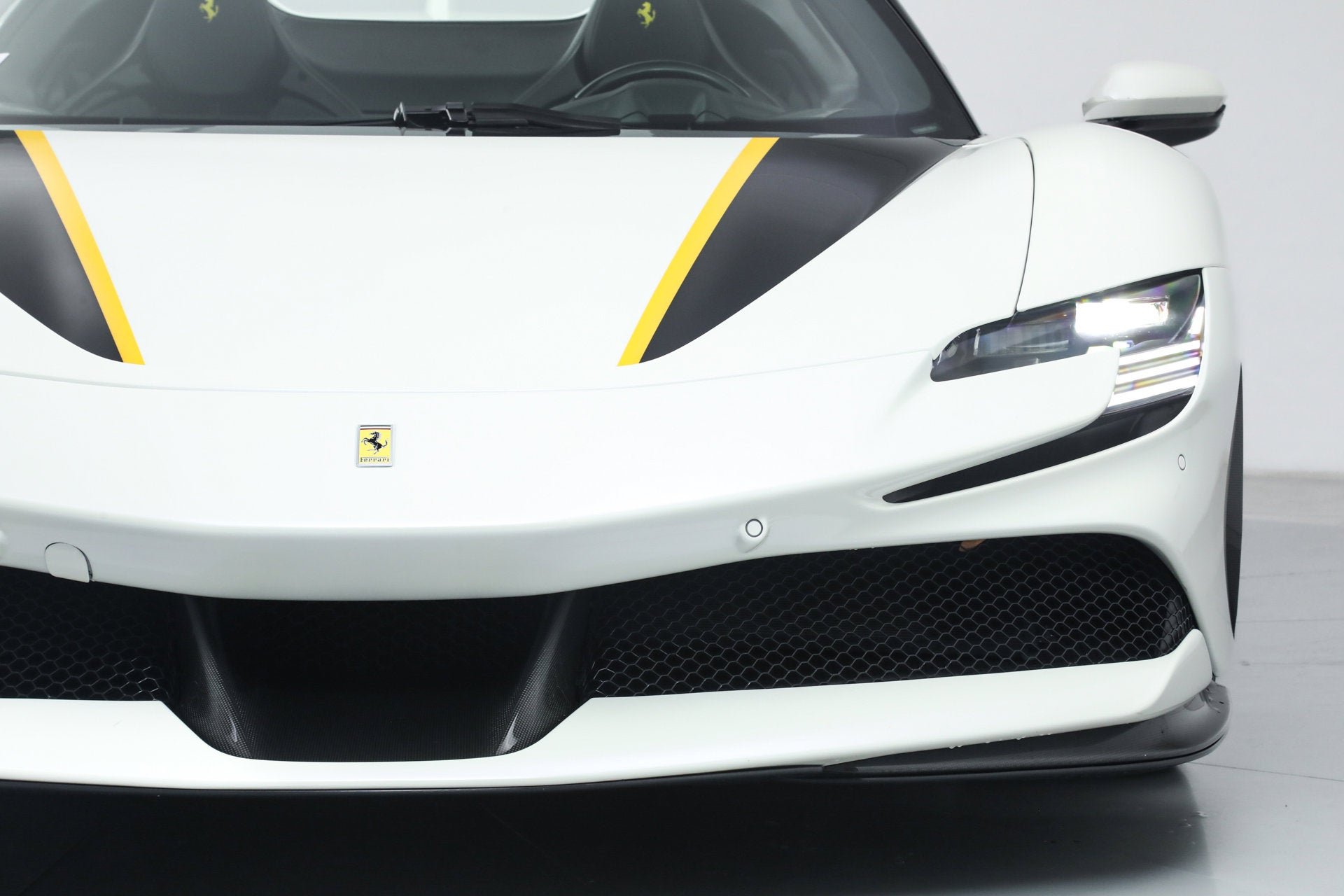 Certified Used 2024 Bianco Birdcage Ferrari  image 28