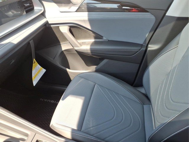 New 2026 Platinum Gray Metallic Volkswagen SE 4Motion image 16