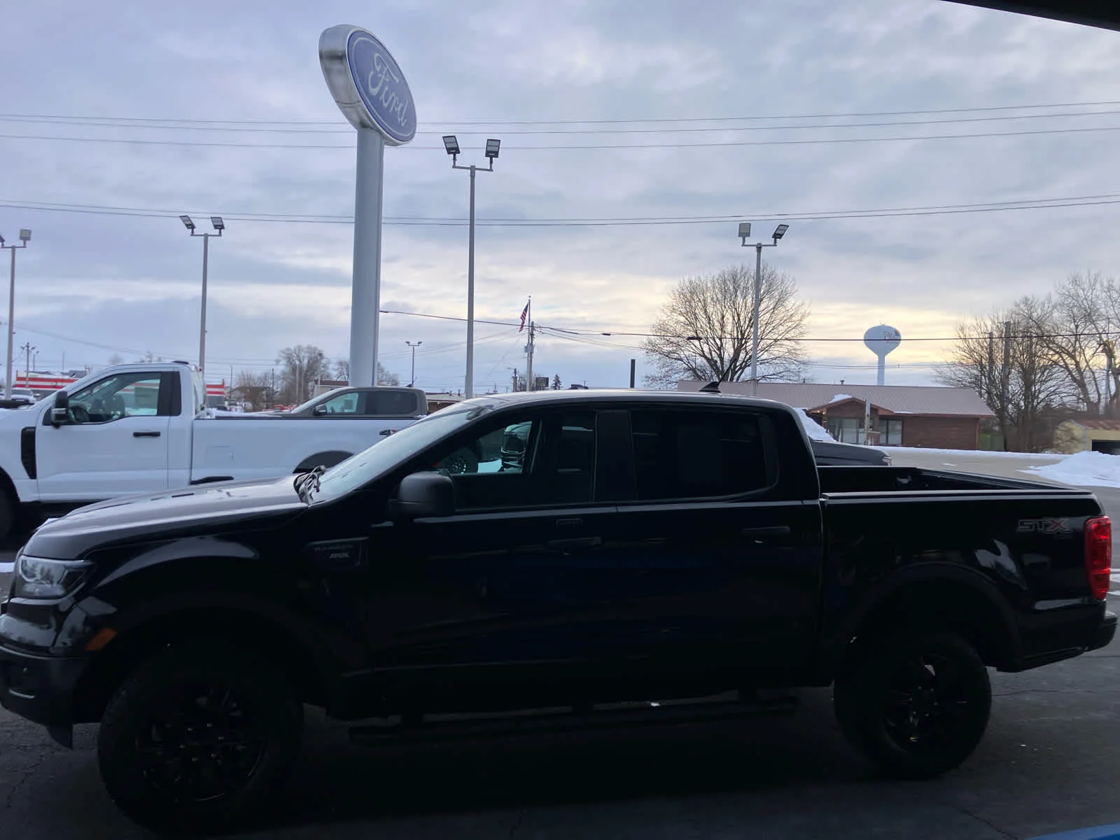 Used 2022 Shadow Black Ford XL image 6