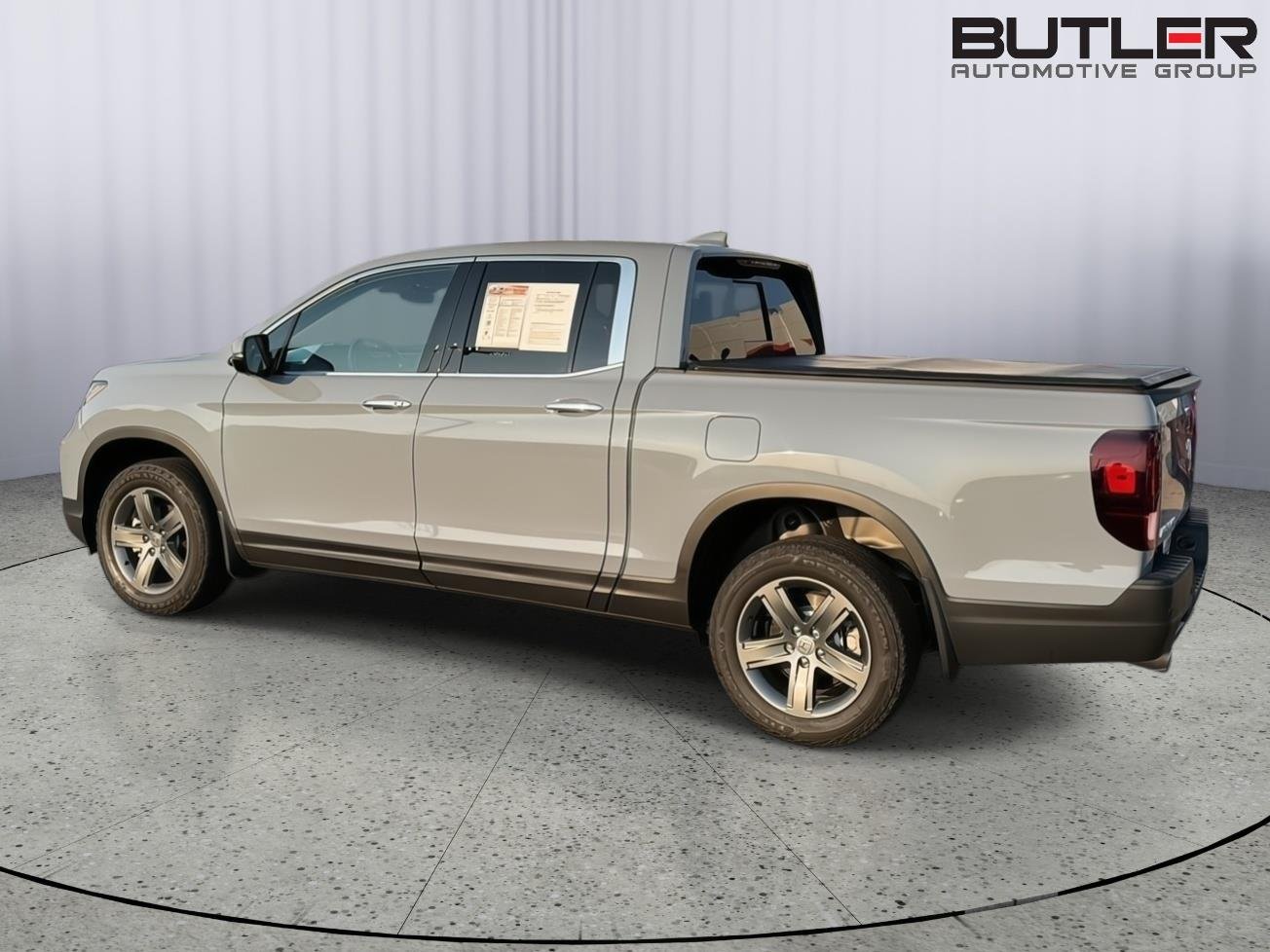 Used 2023 Sonic Gray Pearl Honda RTL-E image 3