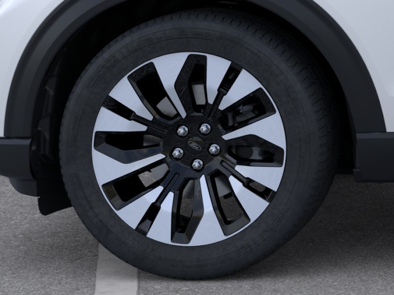 New 2026 Star White Metallic Tri-Coat Ford Platinum™ image 19