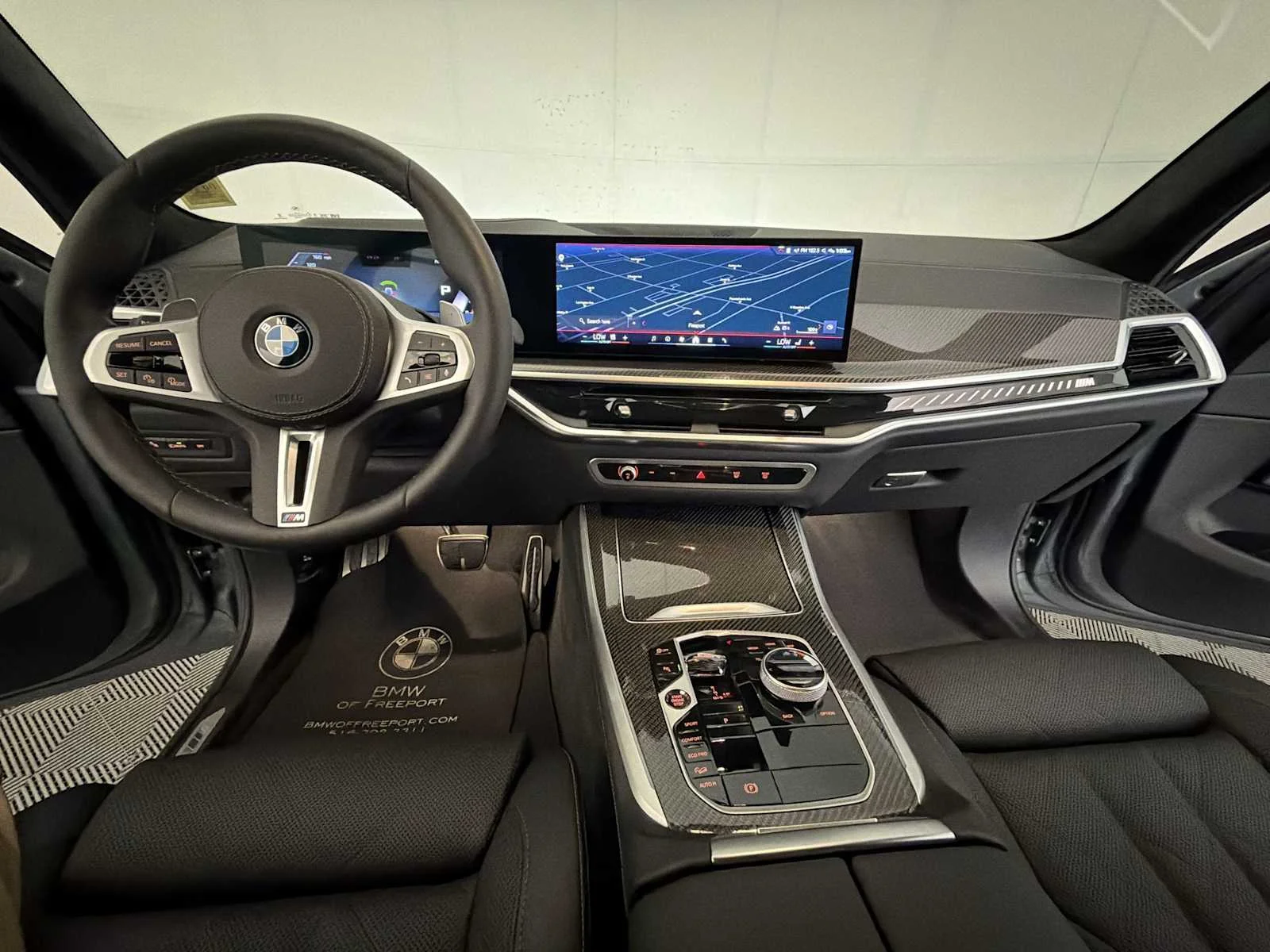 2026 BMW X5 M60i - Photo 16