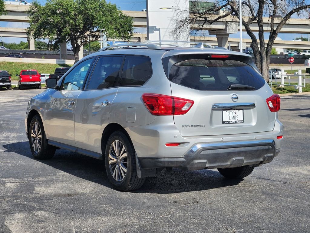 Used 2020 Silver Nissan S image 5