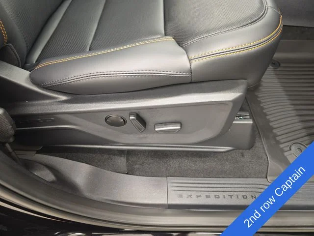 New 2027 Agate Black Metallic Ford Tremor® image 13