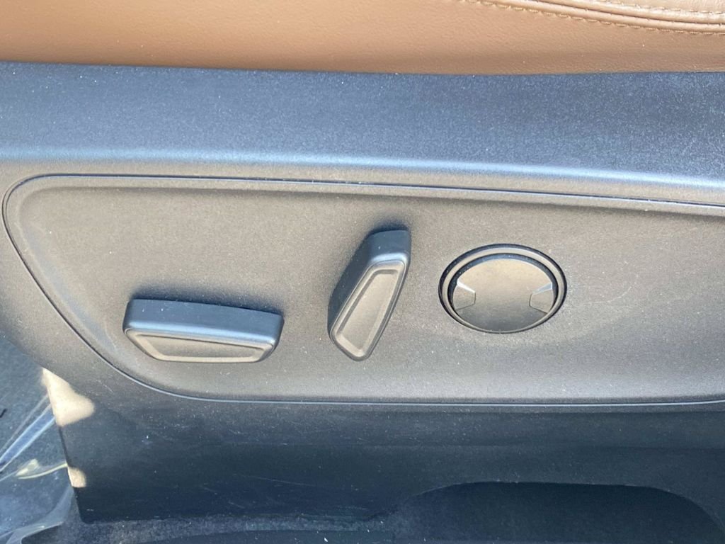 Certified Used 2021 Oxford White Ford Outer Banks image 18