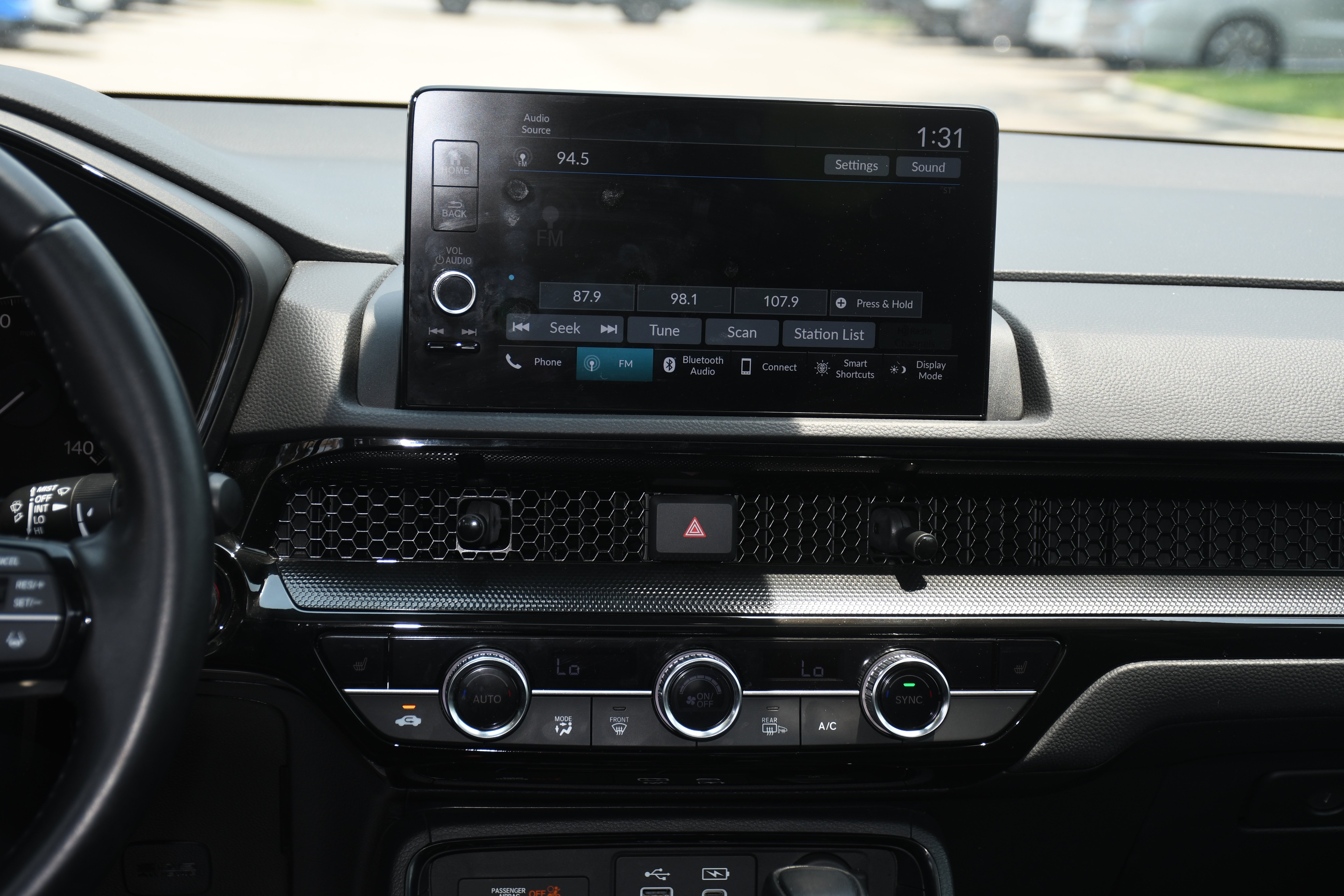 Used 2025  Honda EX-L image 18
