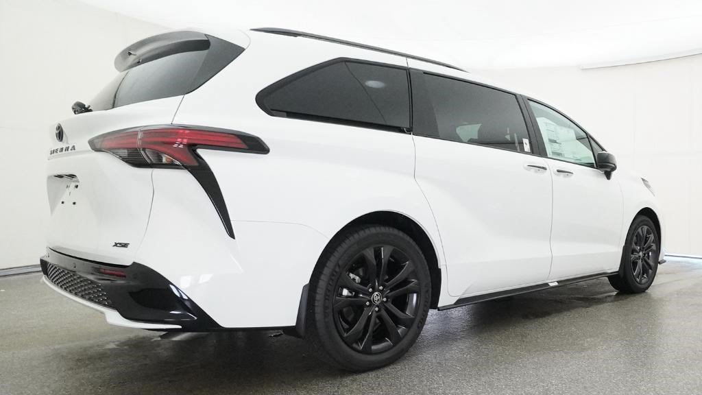 New 2026 Ice Cap Toyota  XSE image 9