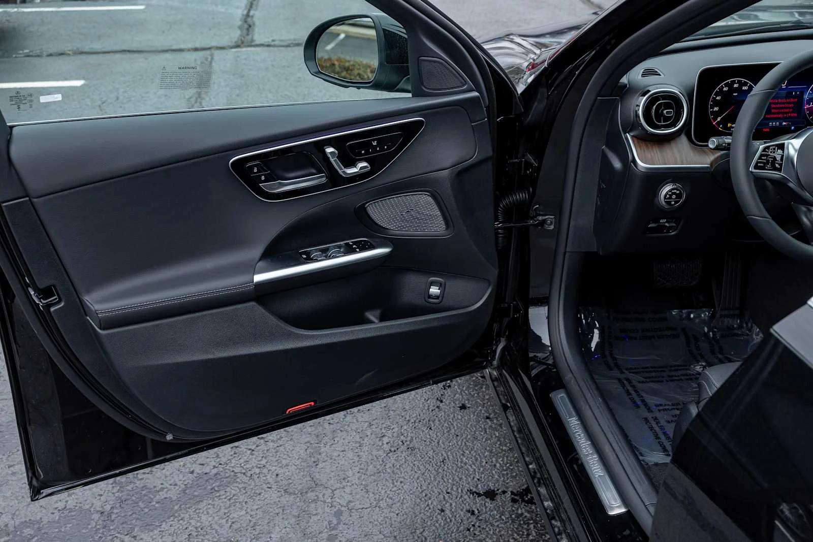 New 2026 BLACK Mercedes-Benz C 300 image 9
