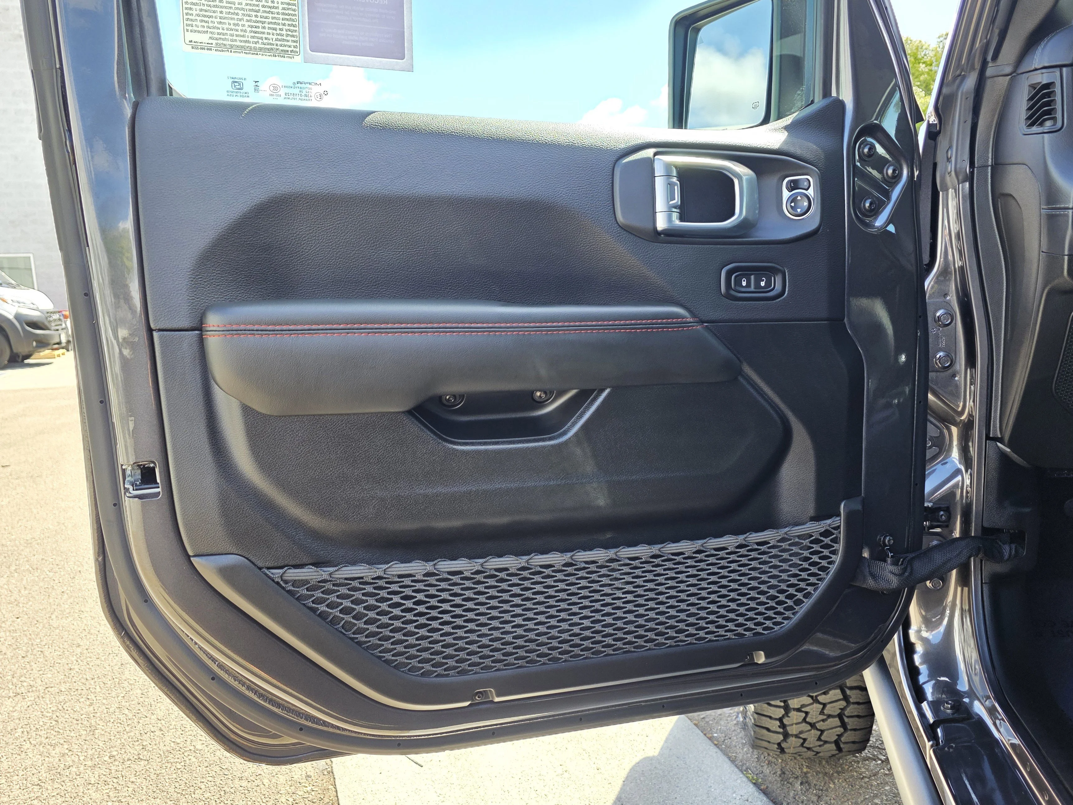 New 2026 Crystal Metallic Jeep Rubicon X image 11