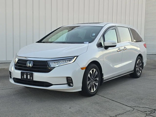 Used 2024  Honda EX-L image 1