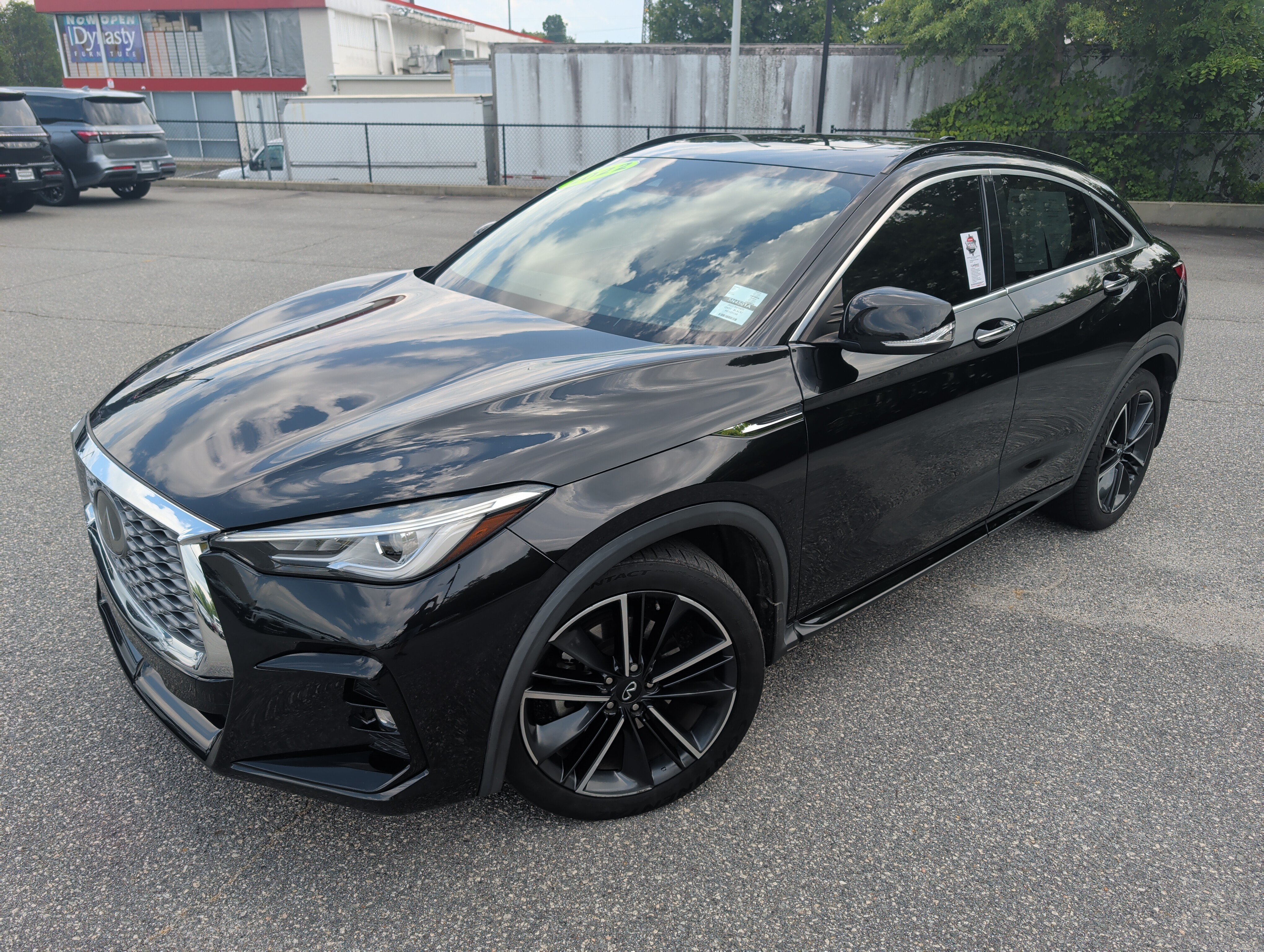 Used 2022 Mineral Black INFINITI LUXE image 1