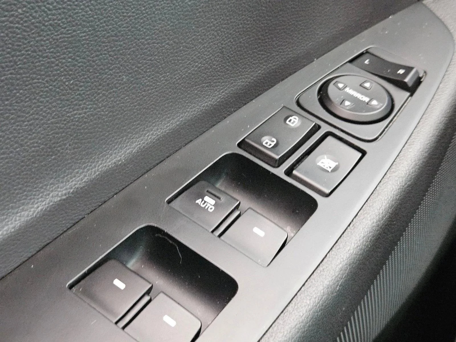 Used 2021 Aqua Blue Hyundai SEL image 18