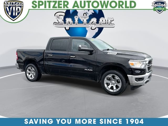 2020 RAM 1500 Big Horn/Lone Star 4x4 Crew Cab 5'7's photo