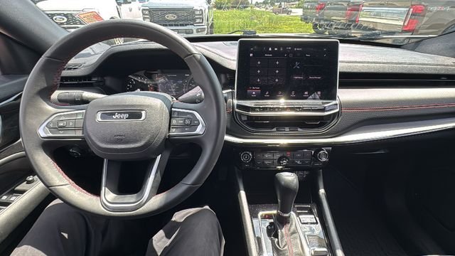 Certified Used 2025 White Jeep Trailhawk image 25