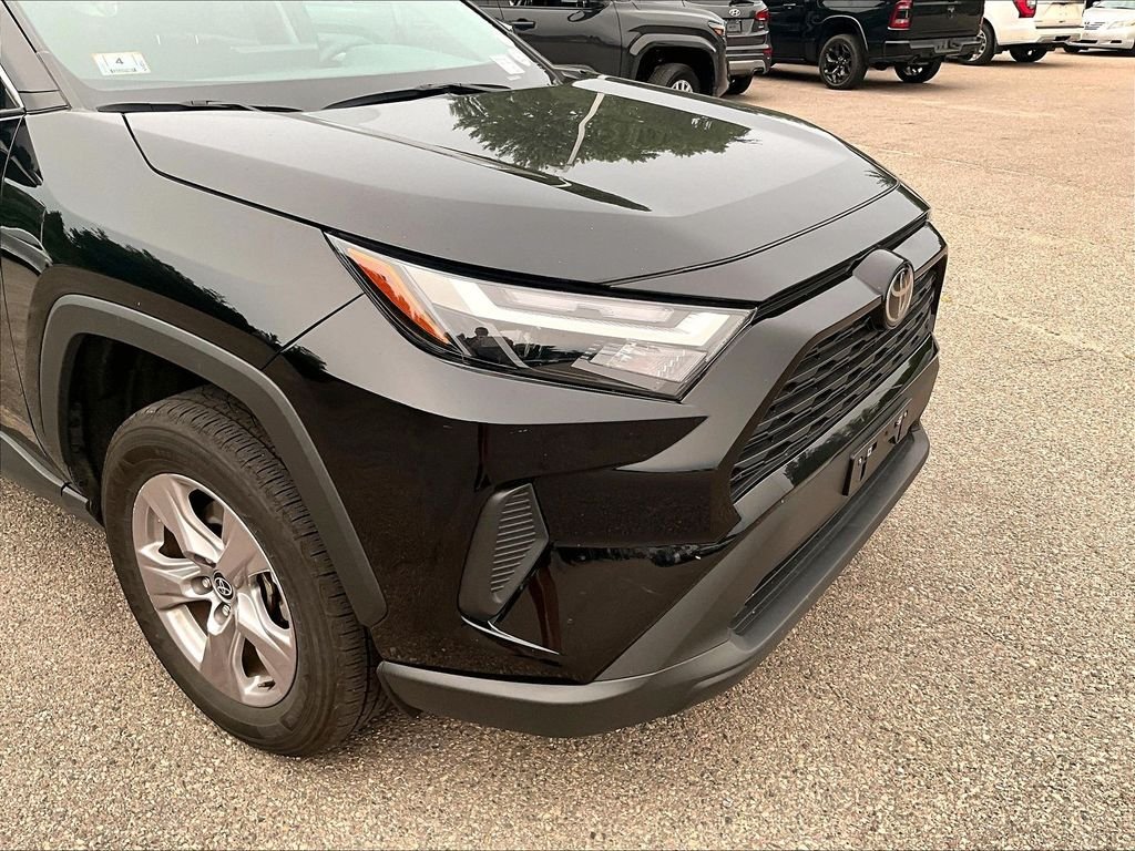 Used 2025 Black Toyota XLE image 8