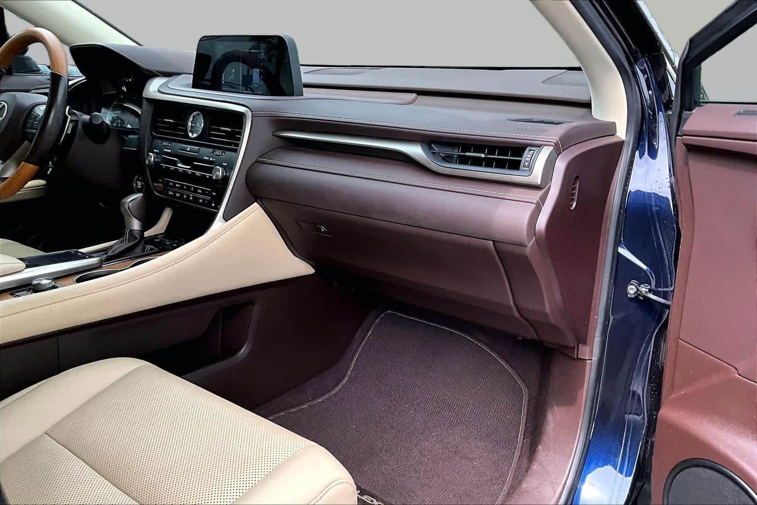Used 2020 Nightfall Mica Lexus  image 19