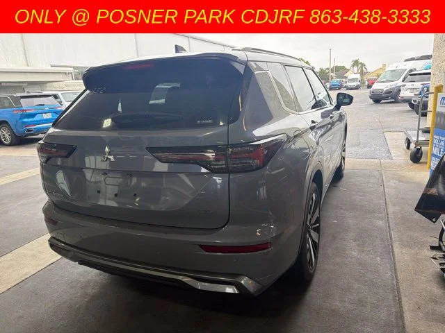 Used 2025  Mitsubishi SEL image 11