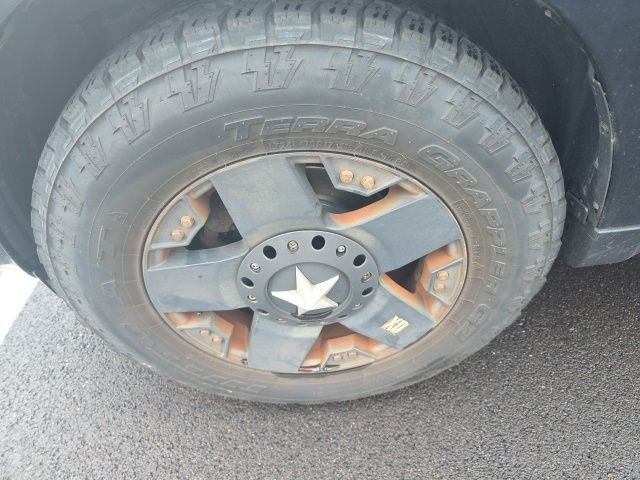 Used 2012 Black Ford XLS image 7