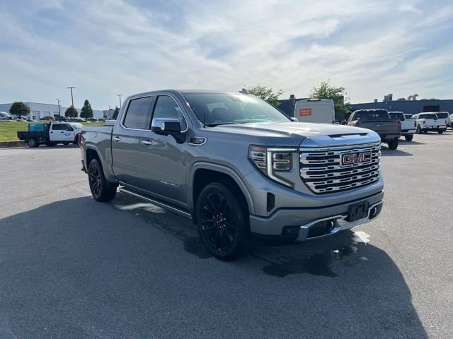 2024 GMC Sierra 4WD Crew Cab Short Box Denali's photo