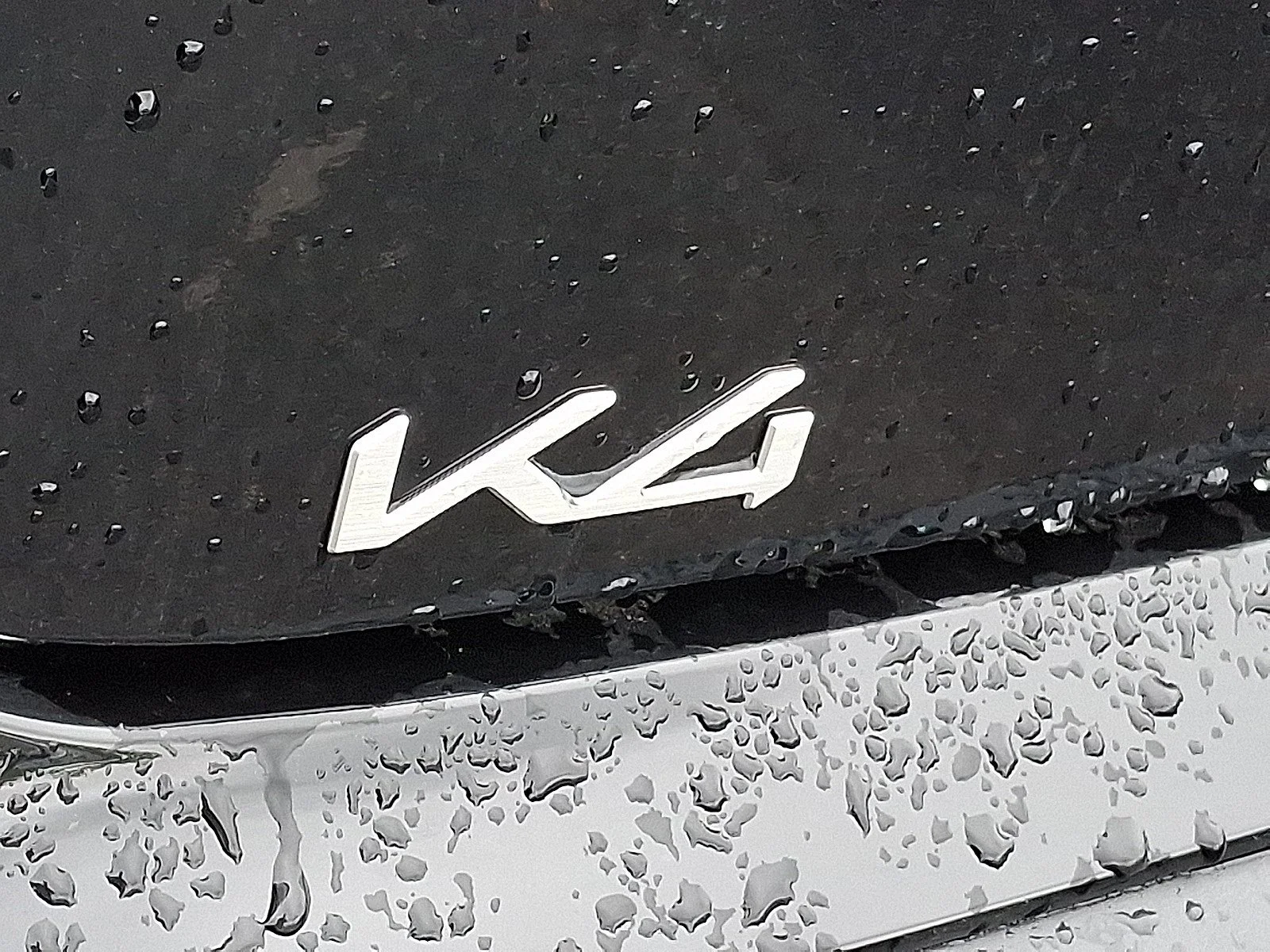 New 2026 Aurora Black Pearl Kia LXS image 5