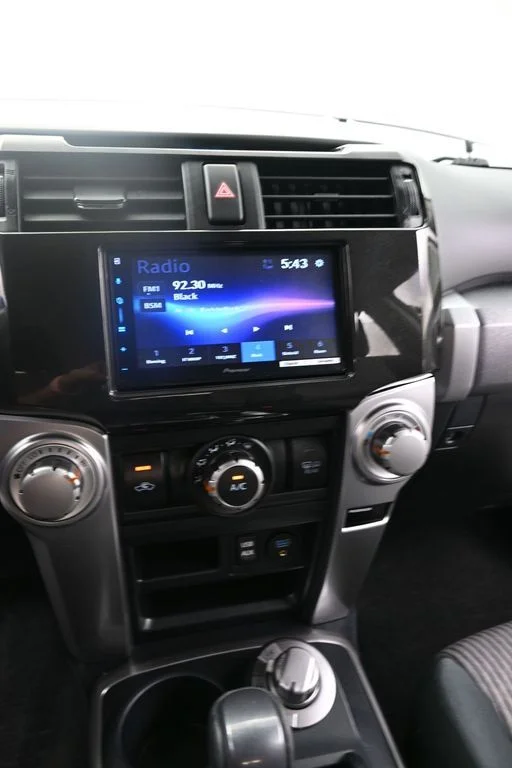 Used 2017 Classic Silver Metallic Toyota SR5 image 15
