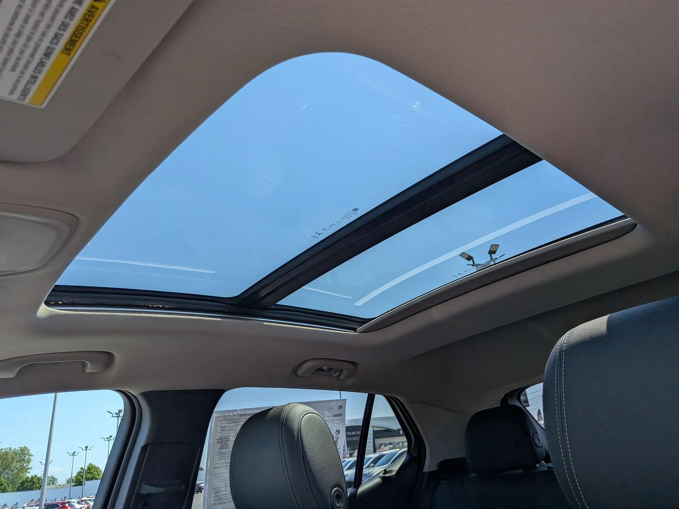 Used 2022 Satin Steel Metallic Buick Select image 18