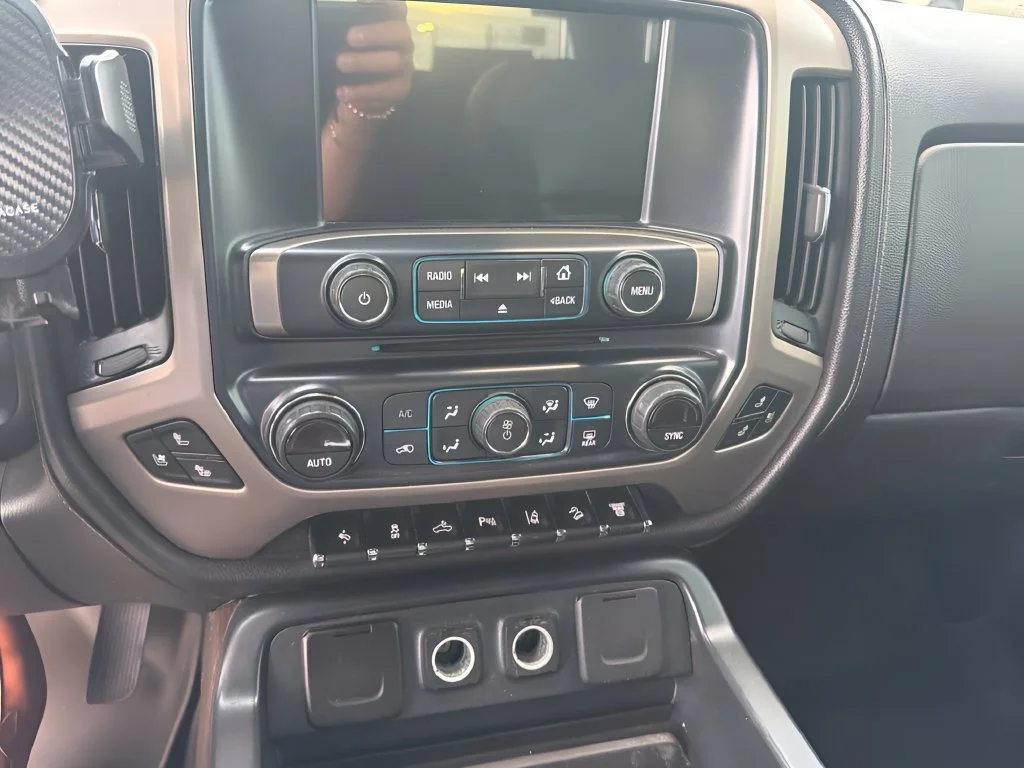 Used 2017 ONYX BLACK GMC Denali image 7