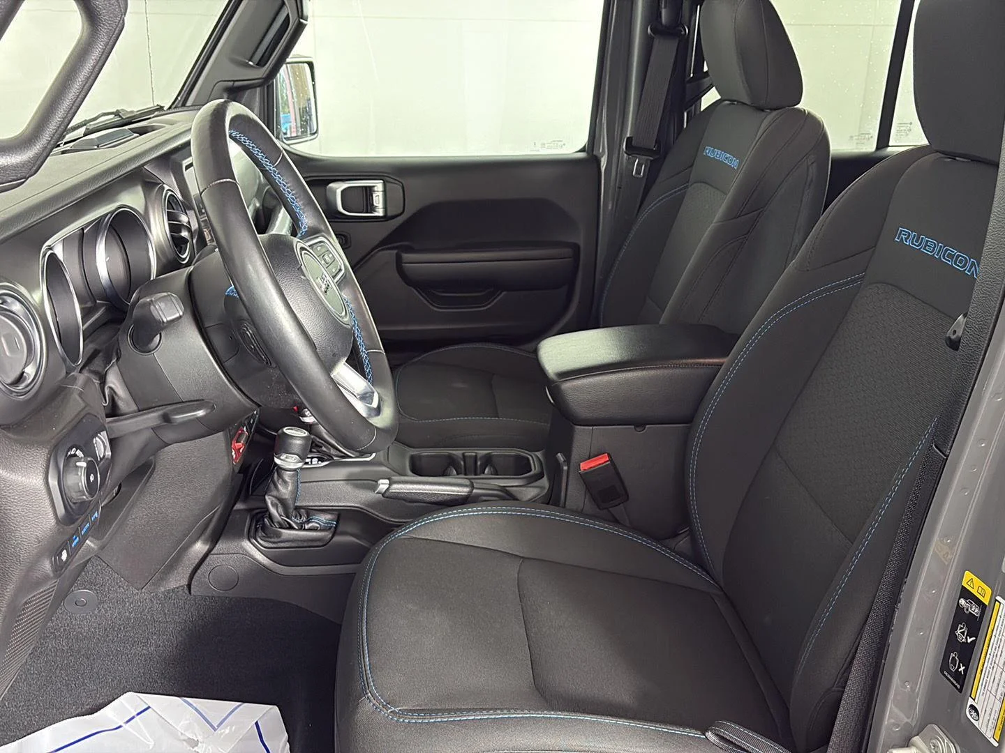 Used 2023 Sting-Gray Clearcoat Jeep Rubicon image 27