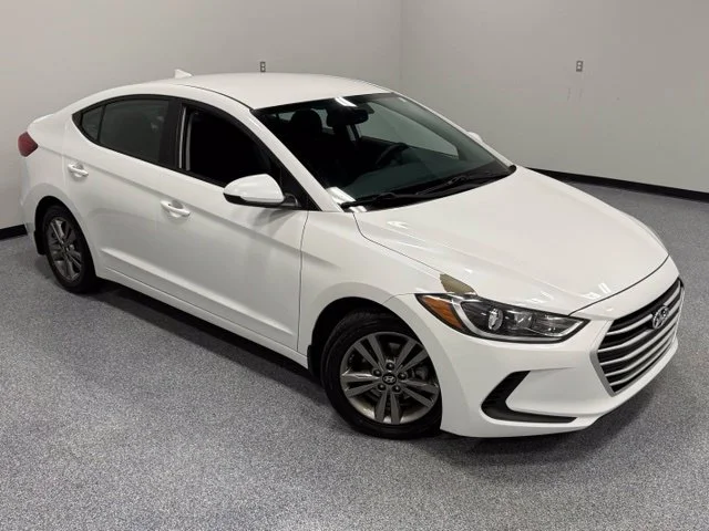 Used 2018 White Hyundai SEL image 34