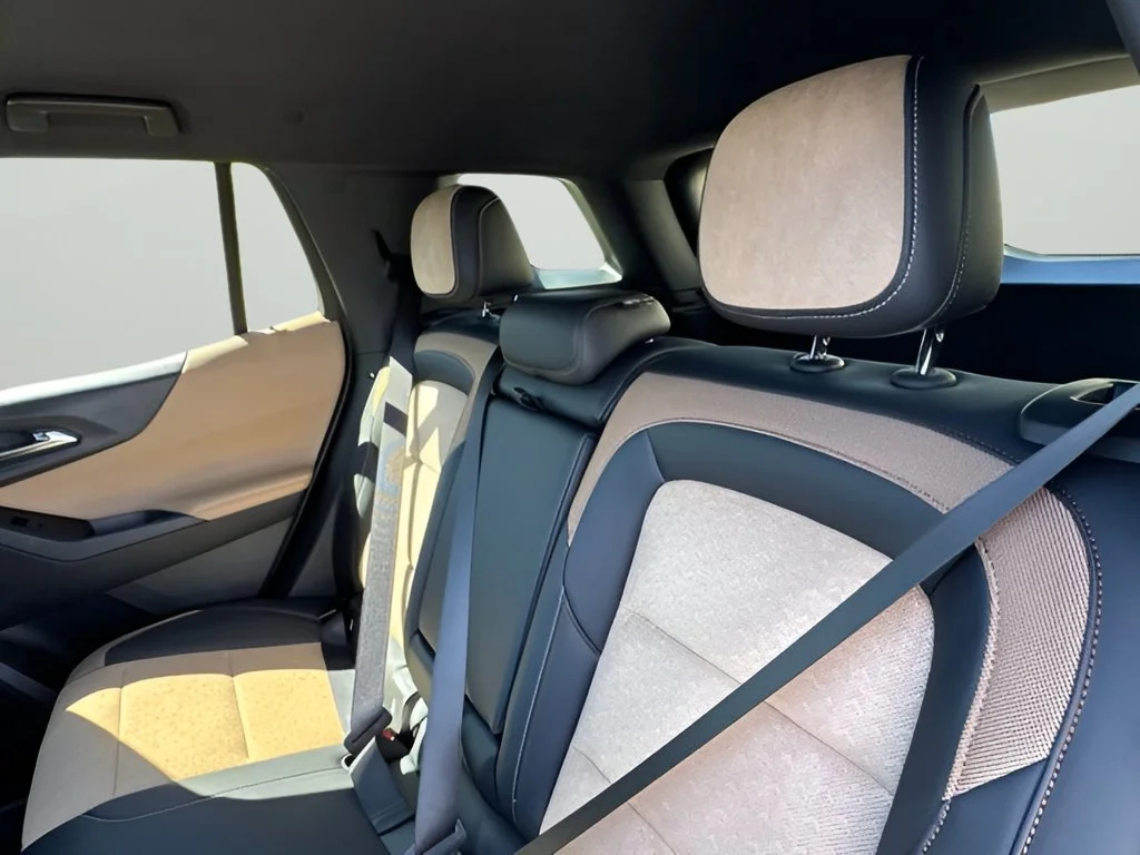 New 2027 Polar White Tricoat Chevrolet ACTIV image 20